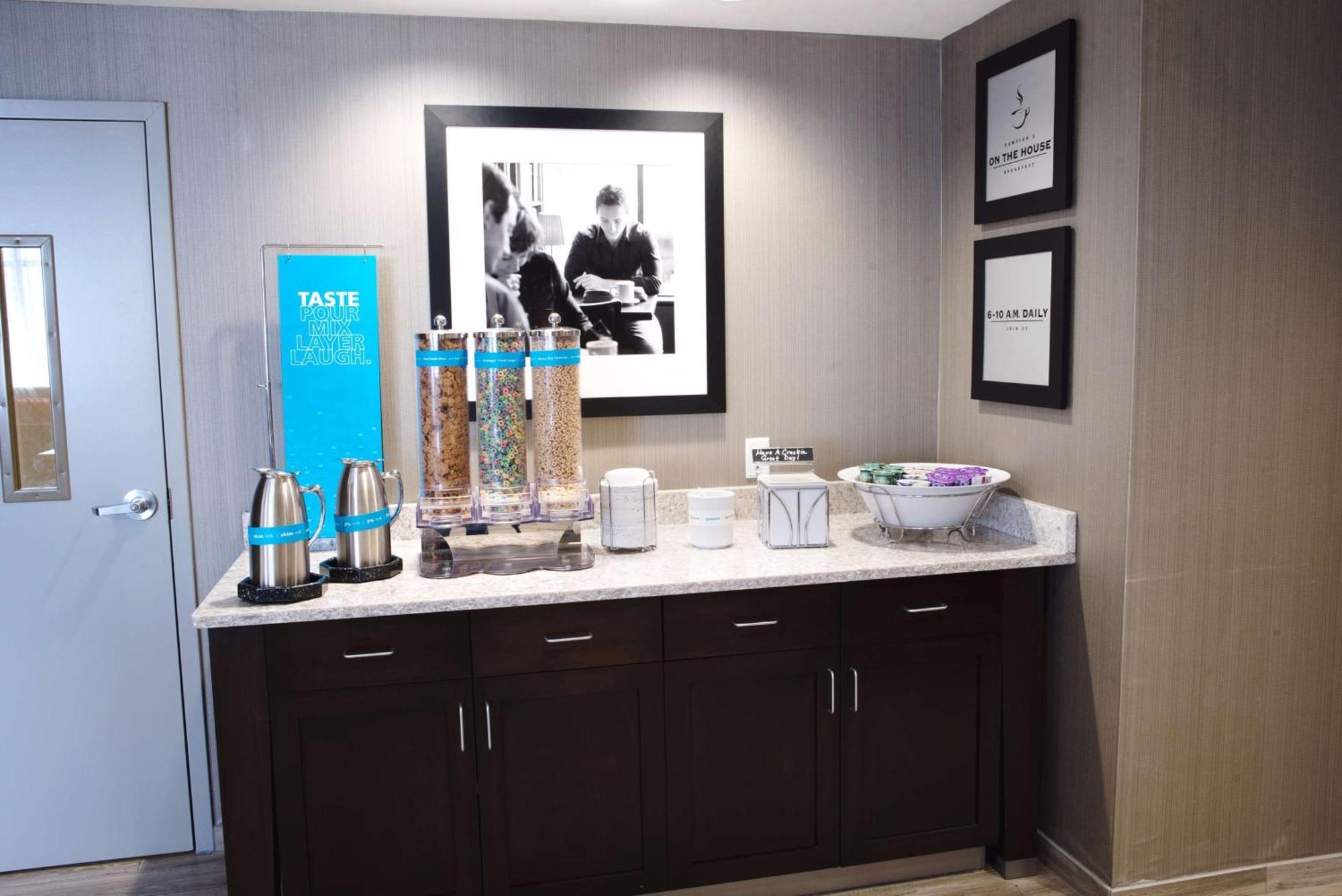 Hampton Inn&Suites Des Moines/Urbandale Ia Esterno foto