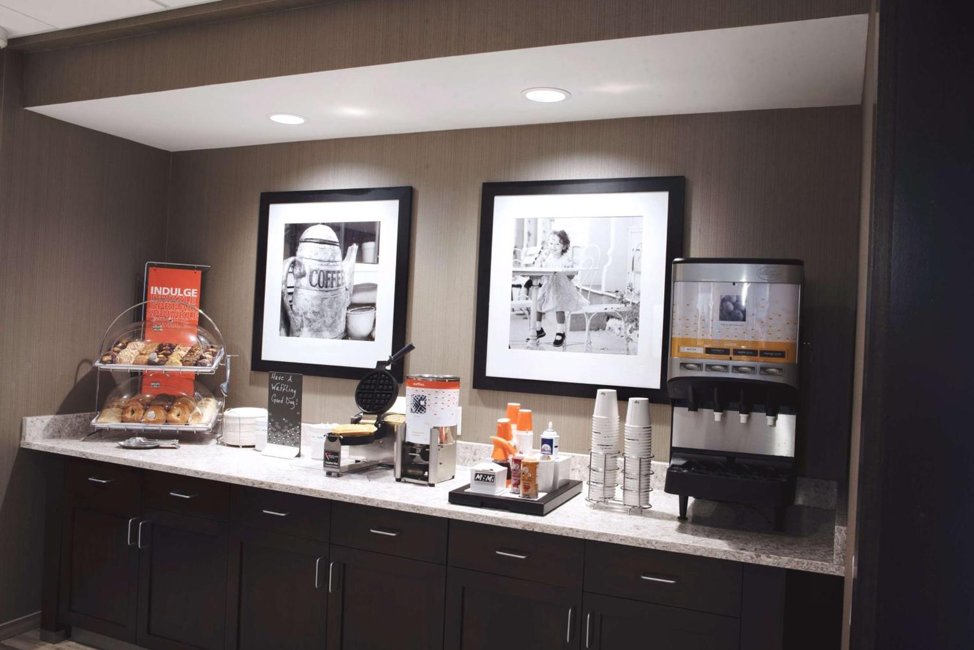 Hampton Inn&Suites Des Moines/Urbandale Ia Esterno foto